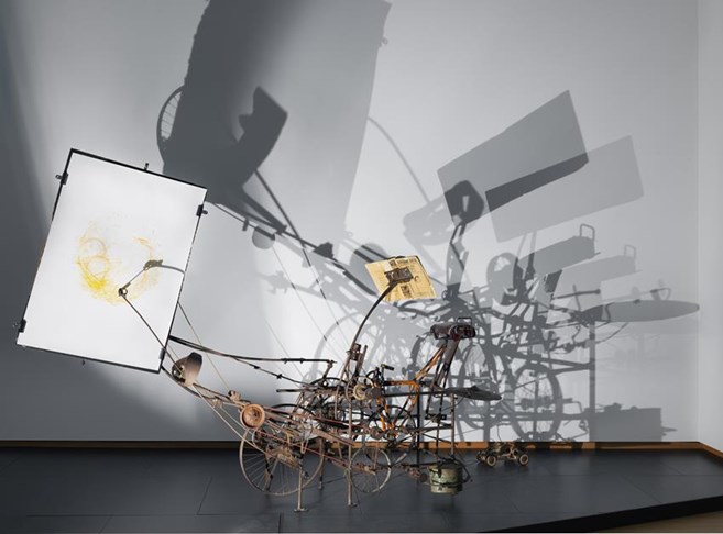 Jean Tinguely Machinespektakel in Stedelijk Museum