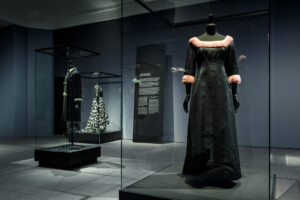 Benno Barends Isabel Nielen Lichtontwerp Balenciaga meesterlijk zwart Museum